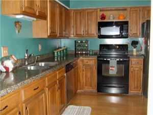 3693 Carnforth Dr, Columbus, OH 43221 photo 9