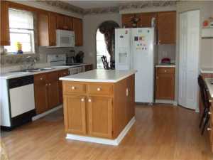 64 Chenango Dr, Powell, OH 43065 photo 3