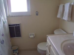 122 E South St, Lithopolis, OH 43136 photo 16