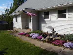 122 E South St, Lithopolis, OH 43136 photo 3