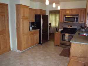 122 E South St, Lithopolis, OH 43136 photo 6
