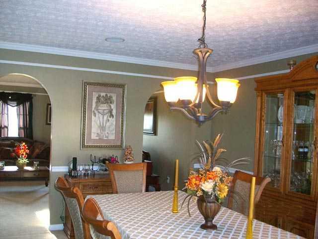 3033 Devonshire Dr, Delaware, OH 43015 photo 4