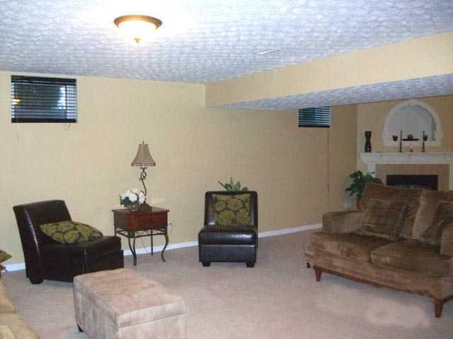 3033 Devonshire Dr, Delaware, OH 43015 photo 13