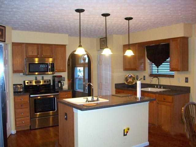 3033 Devonshire Dr, Delaware, OH 43015 photo 3