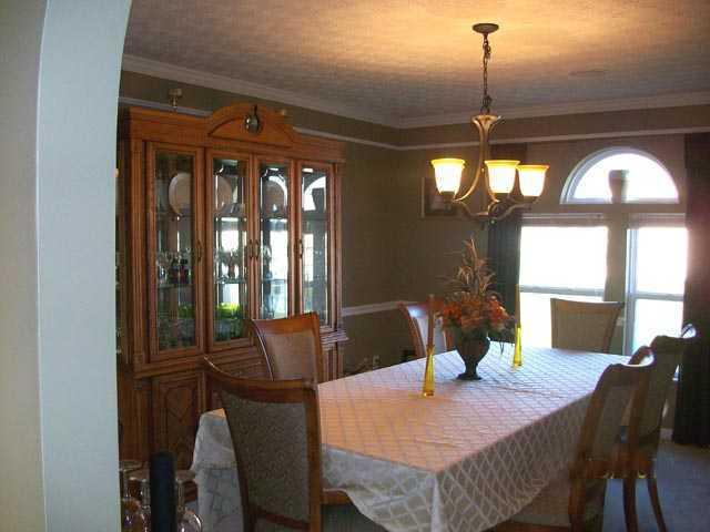 3033 Devonshire Dr, Delaware, OH 43015 photo 5