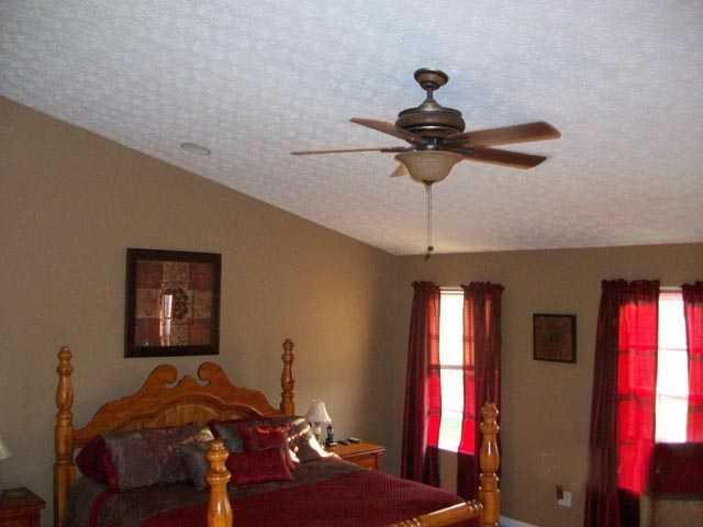 3033 Devonshire Dr, Delaware, OH 43015 photo 11
