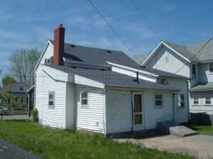218 E Mill St, Circleville, OH 43113 photo 2