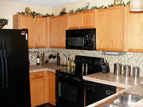 4064 Grayson Dr, Obetz, OH 43207 photo 9