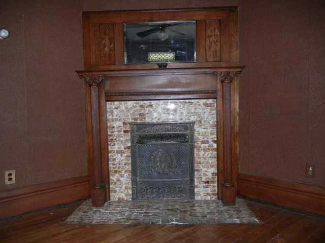 365 E Main St, Circleville, OH 43113 photo 2