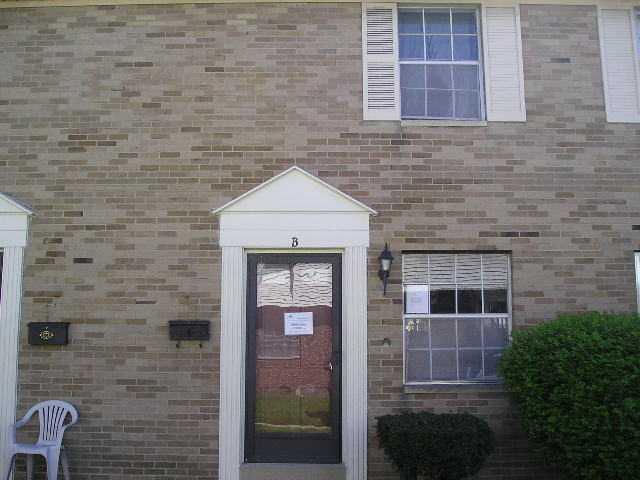 1752 Pine Tree St #b, Columbus, OH 43229 photo 1