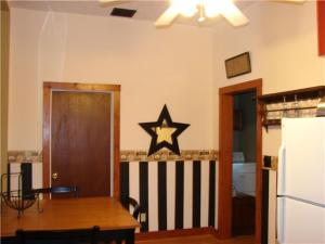 110 E Walnut St, Lancaster, OH 43130 photo 5