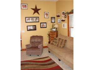 110 E Walnut St, Lancaster, OH 43130 photo 2