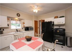 445 E Main St, Circleville, OH 43113 photo 9