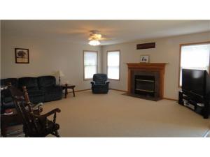 944 Poppleton Pl, Pataskala, OH 43062 photo 3