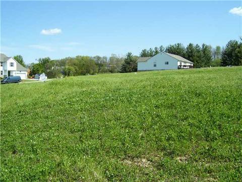 497 Crestview Dr, Lithopolis, OH 43136 photo 2