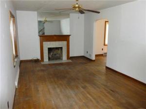 408 E Como Ave, Columbus, OH 43202 photo 2