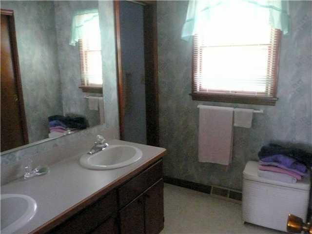 649 W Old Coach Rd, Westerville, OH 43081 photo 16