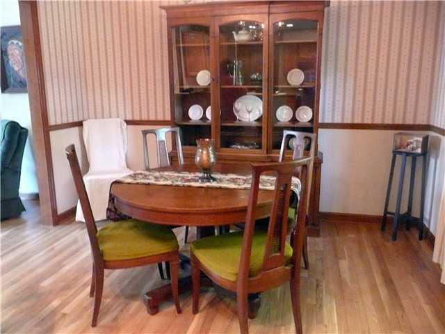 649 W Old Coach Rd, Westerville, OH 43081 photo 9