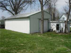 402 E Broad St, Hebron, OH 43025 photo 2