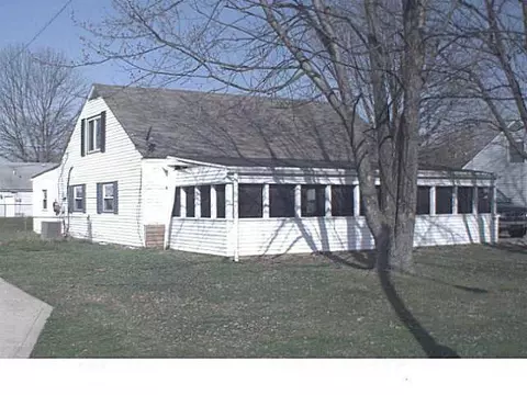 935 E Dimson Dr, Whitehall, OH 43213 photo 1