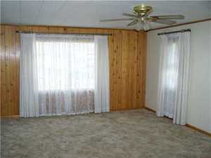 314 S Walnut St, Baltimore, OH 43105 photo 3
