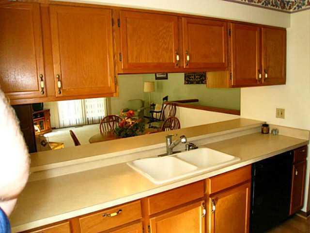 1096 Chatham Ln E, Delaware, OH 43015 photo 7