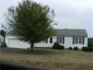 330 Sunset Dr, Circleville, OH 43113 photo 1