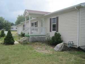 1160 Crestview Dr, Crestline, OH 44827 photo 1