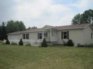 1160 Crestview Dr, Crestline, OH 44827 photo 2