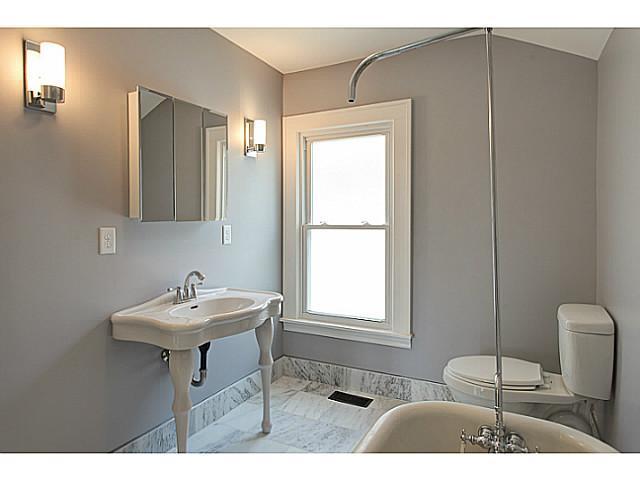 37 E Como Ave, Columbus, OH 43202 photo 22