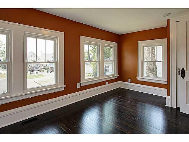 37 E Como Ave, Columbus, OH 43202 photo 16