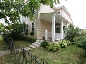 202 E Mithoff St, Columbus, OH 43206 photo 1
