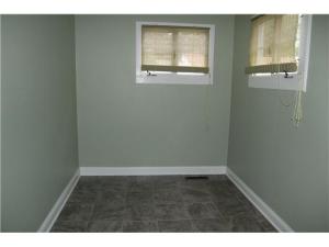 536 E Torrence Rd, Columbus, OH 43214 photo 12