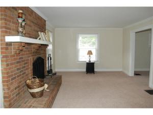 536 E Torrence Rd, Columbus, OH 43214 photo 4