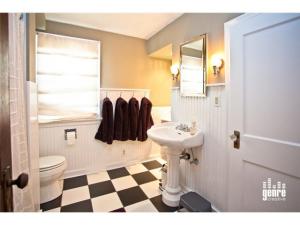 361 E Tulane Rd, Columbus, OH 43202 photo 13
