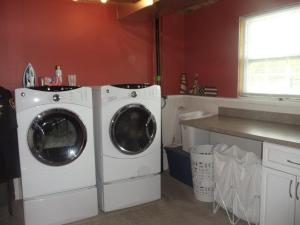 407 Lakeshore Dr E, Hebron, OH 43025 photo 11