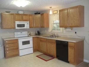 407 Lakeshore Dr E, Hebron, OH 43025 photo 4