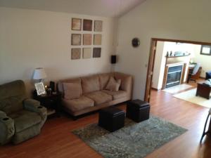 203 Christopher Ct, Hebron, OH 43025 photo 6
