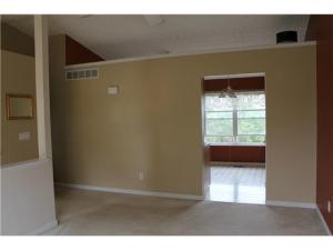 1933 Berwick Ct, Delaware, OH 43015 photo 5