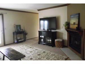 570 Executive Blvd, Delaware, OH 43015 photo 3