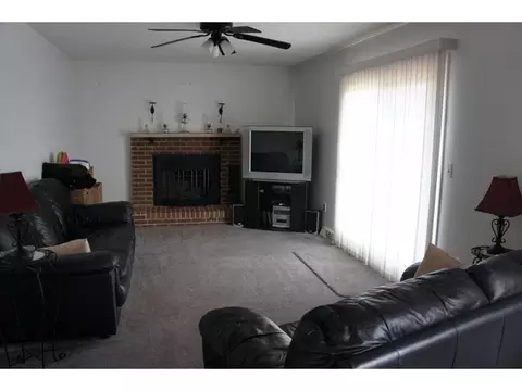 128 Troy Rd, Delaware, OH 43015 photo 4