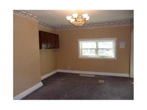 608 S Scioto St, Circleville, OH 43113 photo 4