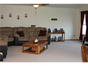 390 Cobblestone Dr, Delaware, OH 43015 photo 7