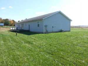 6830 Duncan Rd, Lancaster, OH 43130 photo 2