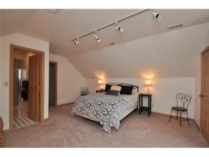 1637 Heatherwae Loop, Powell, OH 43065 photo 18
