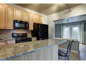357 E Kossuth St, Columbus, OH 43206 photo 9