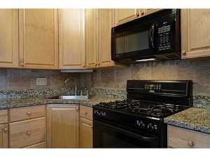 357 E Kossuth St, Columbus, OH 43206 photo 7