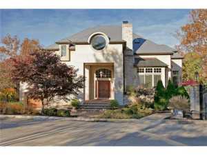 18 Lyonsgate Rd, Bexley, OH 43209 photo 1