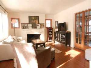 356 E Torrence Rd, Columbus, OH 43214 photo 2