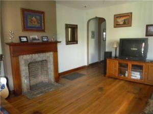 32 E Markison Ave, Columbus, OH 43207 photo 3